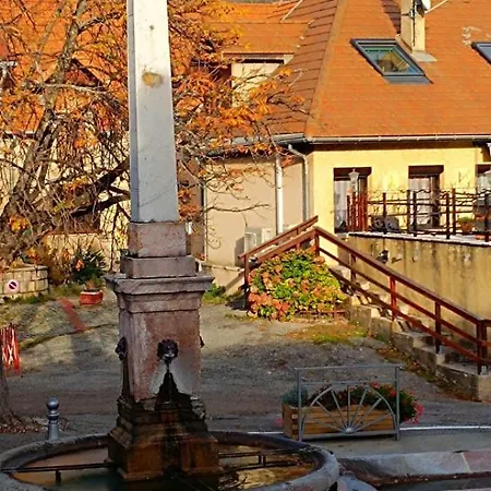 Holiday home Petite Maison Cosy Coeur Village